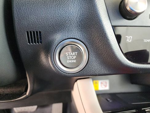 Used 2022 Lexus RX 350L Luxury image 38