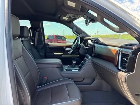 Used 2023 GMC Sierra 1500 Denali w/ Technology Package AWD/4WD image 14