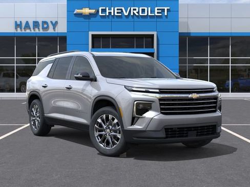 New 2026 Chevrolet Traverse LT w/ Enhanced Driving Package FWD image 7