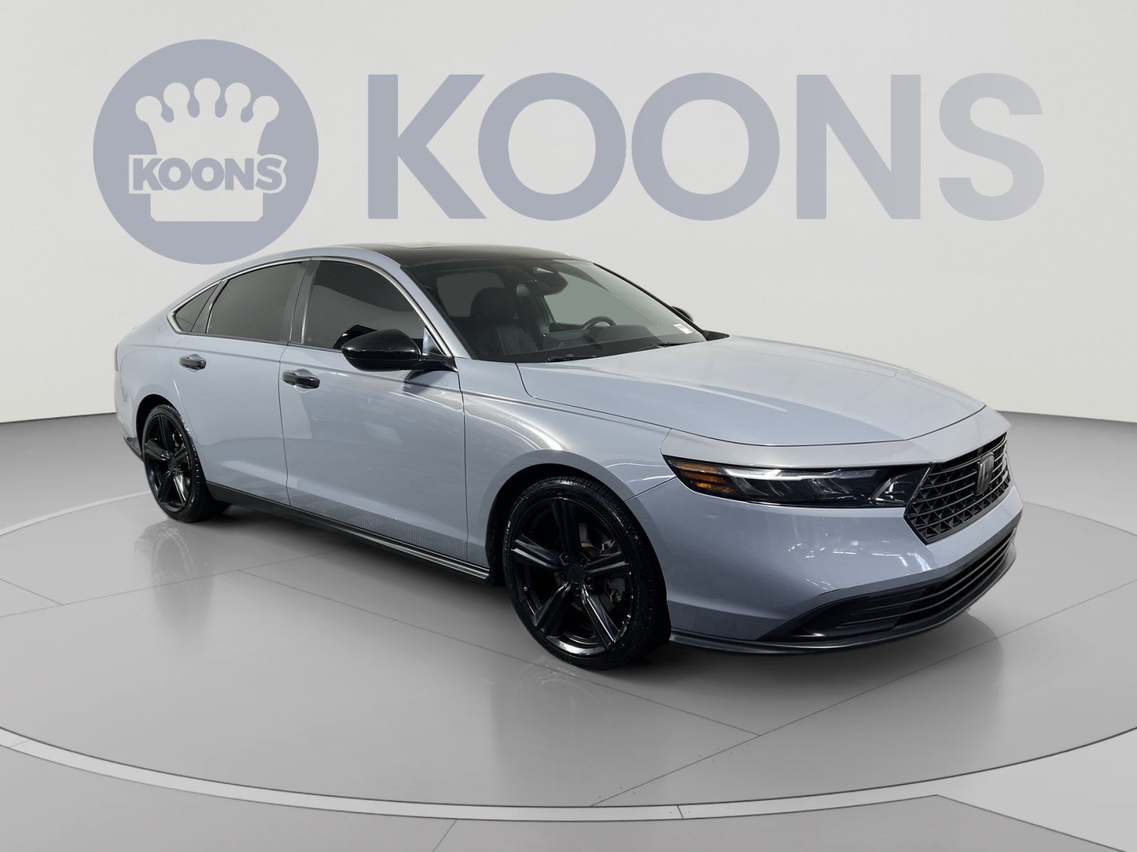Used 2023 Honda Accord Sport image 2