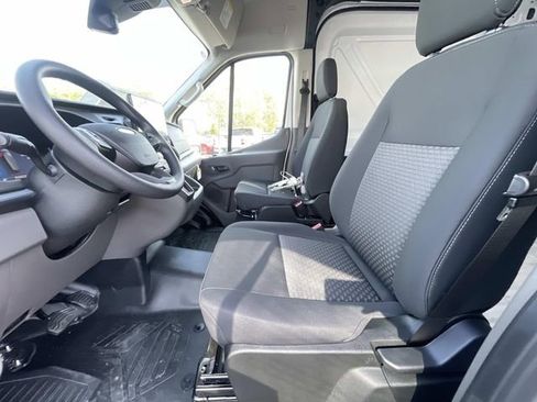 New 2026 Ford Transit 250 148 Medium Roof image 18