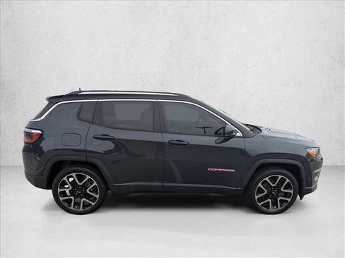 Used 2018 Jeep Compass Limited w/ Safe & Security Group FWD image 4