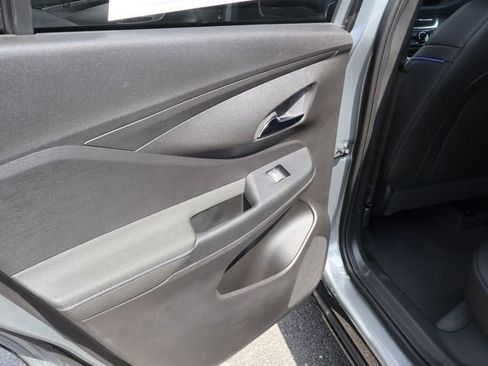 New 2026 Buick Envista Sport Touring w/ Convenience I Package FWD image 9