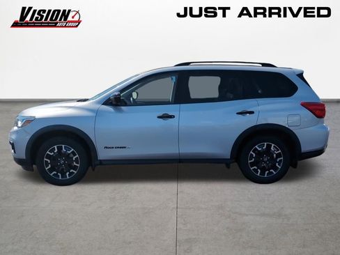 Used 2020 Nissan Pathfinder SL AWD/4WD image 2