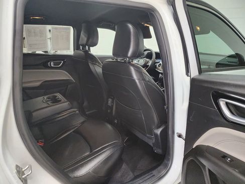 Used 2023 Jeep Compass Limited AWD/4WD image 29