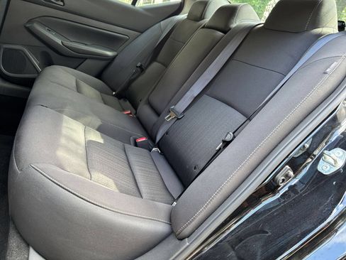 Used 2025 Nissan Altima 2.5 SV FWD image 49