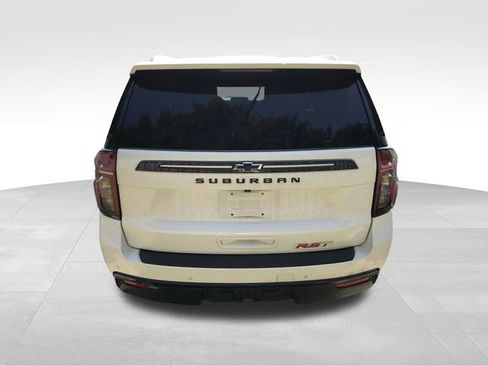 Used 2023 Chevrolet Suburban RST AWD/4WD image 12