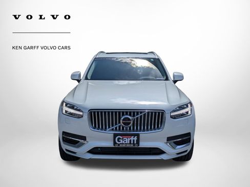 Used 2023 Volvo XC90 T8 Ultimate w/ Lounge Package AWD/4WD image 9