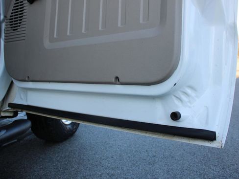 Used 2009 Ford F350 XL image 11