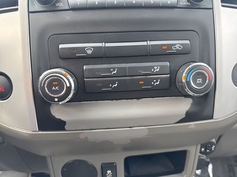 Used 2018 Nissan Frontier SV image 17