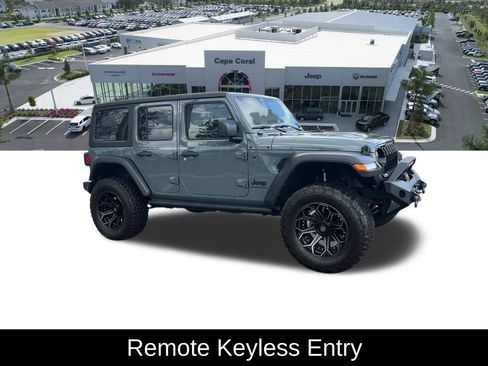 Used 2024 Jeep Wrangler Willys image 11