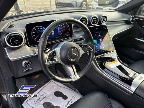 Used 2025 Mercedes-Benz C 300 4MATIC Sedan image 16