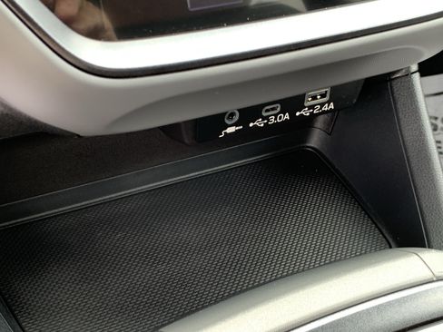 Used 2026 Subaru Crosstrek 2.5i Premium AWD/4WD image 29