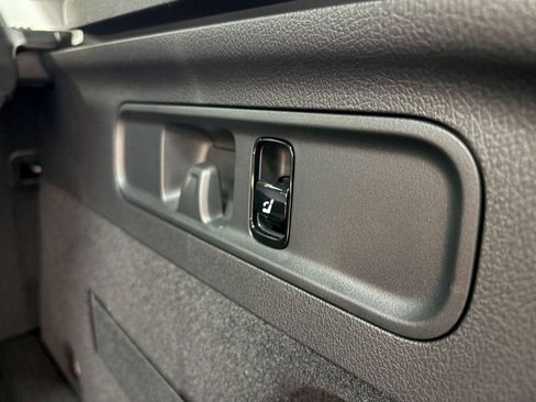 Used 2025 Mercedes-Benz GLC 350e 4MATIC w/ AMG Line image 35