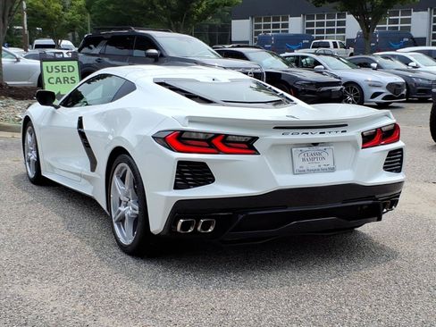 Used 2022 Chevrolet Corvette Stingray Preferred Cpe w/ Battery Protection Package RWD image 11