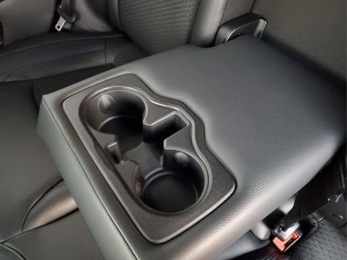 New 2026 Jeep Compass Latitude AWD/4WD image 8