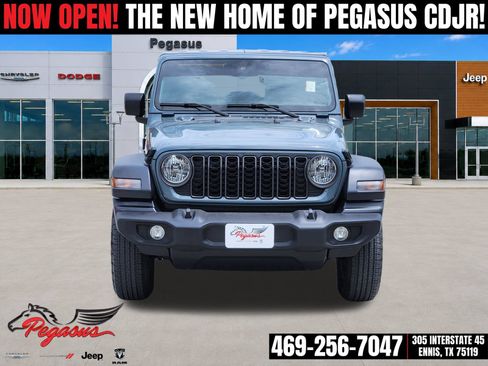 Used 2024 Jeep Wrangler Unlimited Sport AWD/4WD image 6