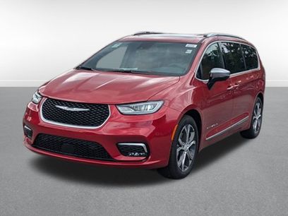New 2026 Chrysler Pacifica Pinnacle