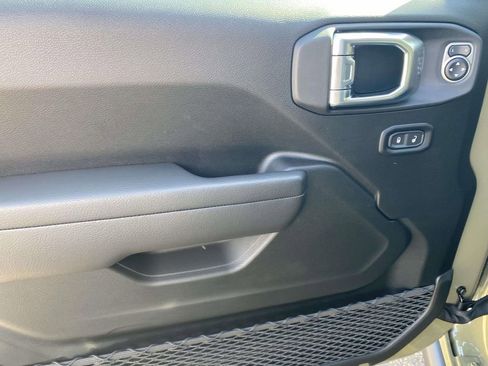 New 2026 Jeep Wrangler Unlimited Rubicon w/ Steel Bumper Group image 42