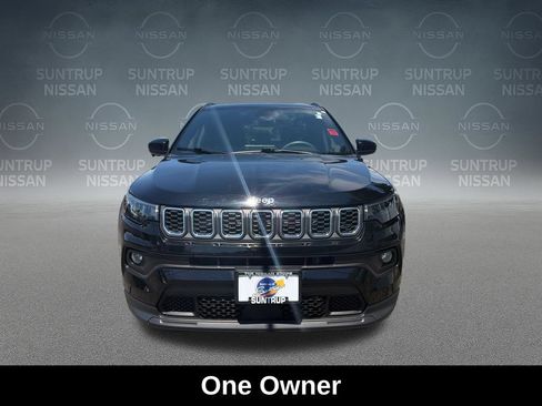 Used 2024 Jeep Compass Latitude AWD/4WD image 10