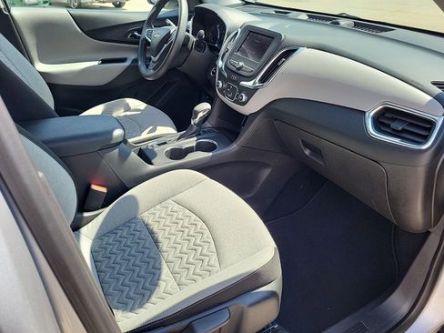 Certified 2022 Chevrolet Equinox LT image 9