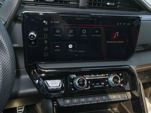 New 2026 GMC Sierra 2500 AT4 w/ Technology Package AWD/4WD image 39