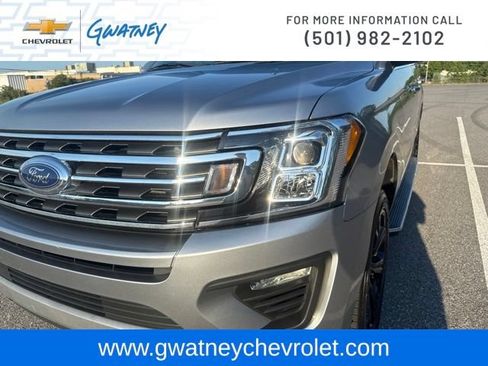 Used 2020 Ford Expedition XLT w/ Equipment Group 202A AWD/4WD image 14
