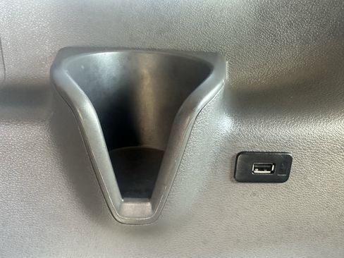 Used 2023 Ford Transit 350 XLT image 19