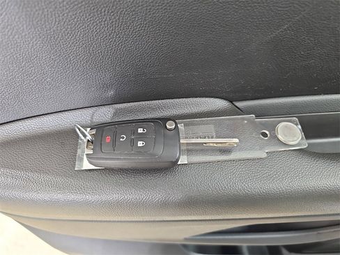 Certified 2016 Chevrolet Trax LT image 40