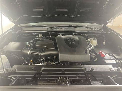 Certified 2023 Toyota Tacoma TRD Sport w/ Technology Package AWD/4WD image 21