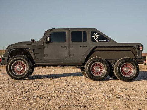 Used 2020 Jeep Wrangler Unlimited Sport AWD/4WD image 3