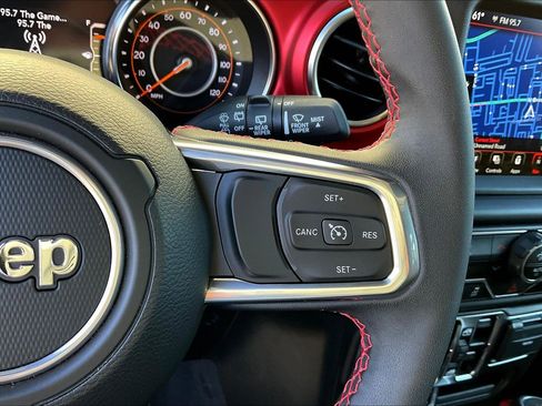 Used 2023 Jeep Wrangler Unlimited Rubicon image 18