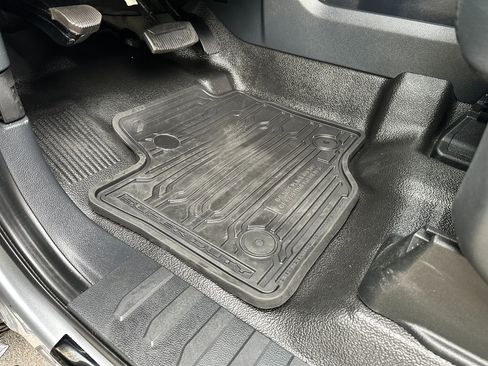 Used 2022 Ford F250 Lariat w/ Tremor Off-Road Package image 14