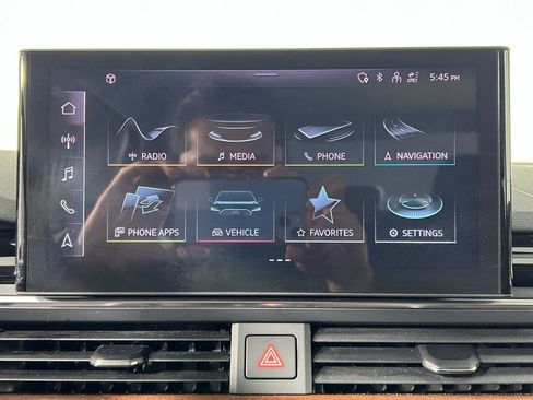 Used 2025 Audi A4 2.0T Premium image 18