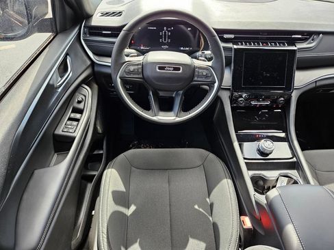 Used 2024 Jeep Grand Cherokee L Laredo w/ Luxury Tech Group I RWD image 12