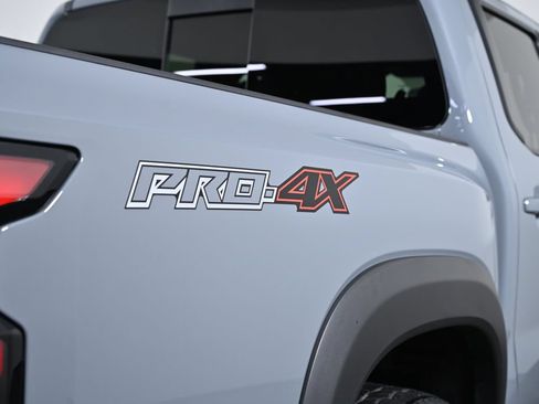 Certified 2023 Nissan Frontier PRO-4X w/ Pro Convenience Package AWD/4WD image 11