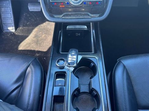 Used 2022 Lincoln Corsair AWD w/ Premium Package image 17