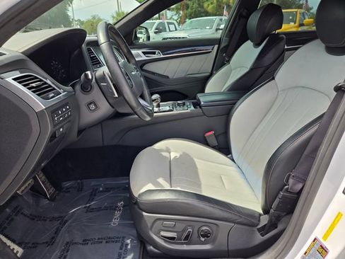 Used 2019 Genesis G80 3.3T Sport RWD image 13
