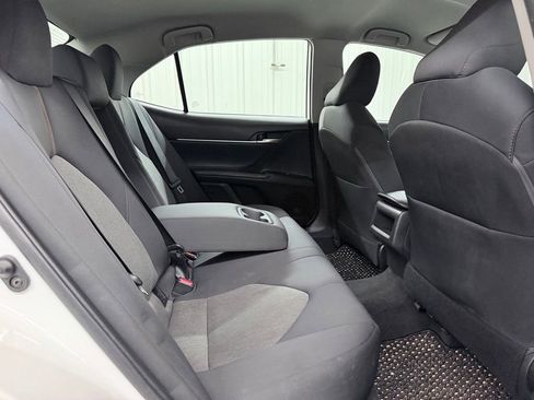 Used 2019 Toyota Camry LE FWD image 31