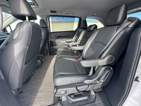 Used 2024 Honda Odyssey EX-L image 10
