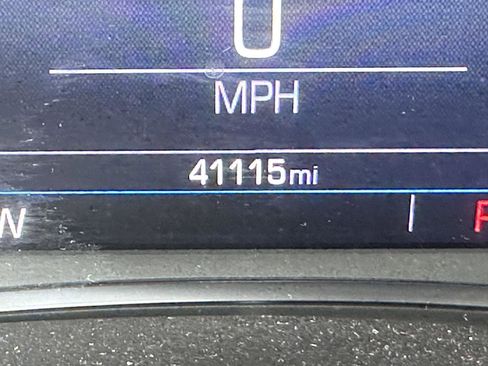 Used 2024 GMC Terrain SLE image 14