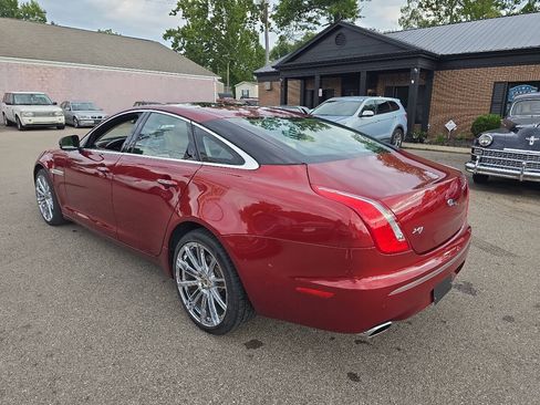 Used 2011 Jaguar XJ RWD image 5