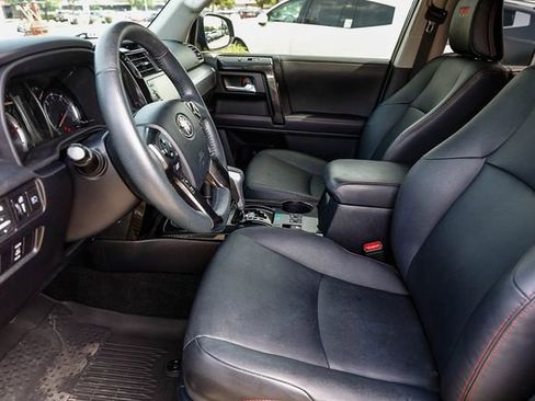 Used 2020 Toyota 4Runner TRD Off-Road Premium w/ Moonroof Package AWD/4WD image 23