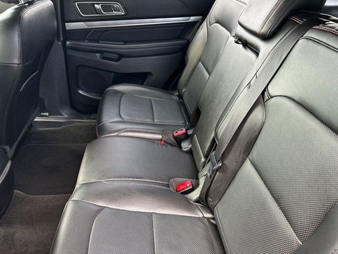 Used 2017 Ford Explorer Sport image 12