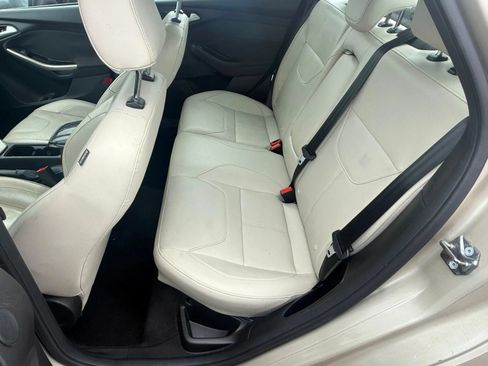 Used 2018 Ford Focus Titanium FWD image 11