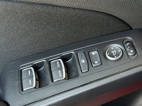 Used 2024 Honda Civic Sport image 12