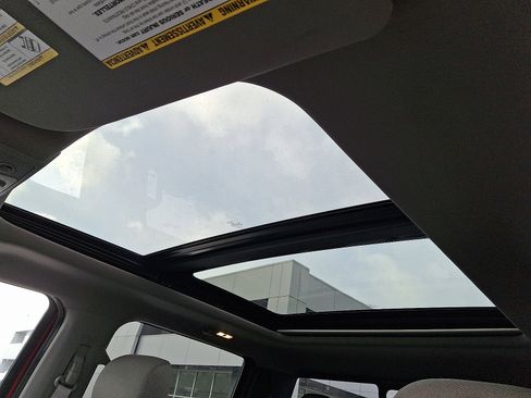 Used 2019 Ford F250 XLT w/ XLT Premium Package image 14