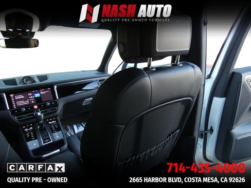 Used 2024 Porsche Macan AWD/4WD image 46