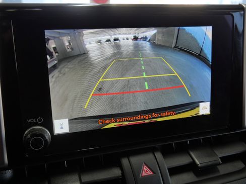 Certified 2024 Toyota RAV4 XLE w/ Convenience Package image 31