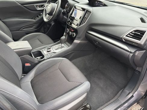 Used 2020 Subaru Forester Premium image 11